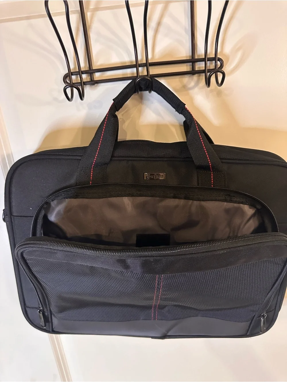 Targus Black Laptop Briefcase Computer Bag Red Stitching